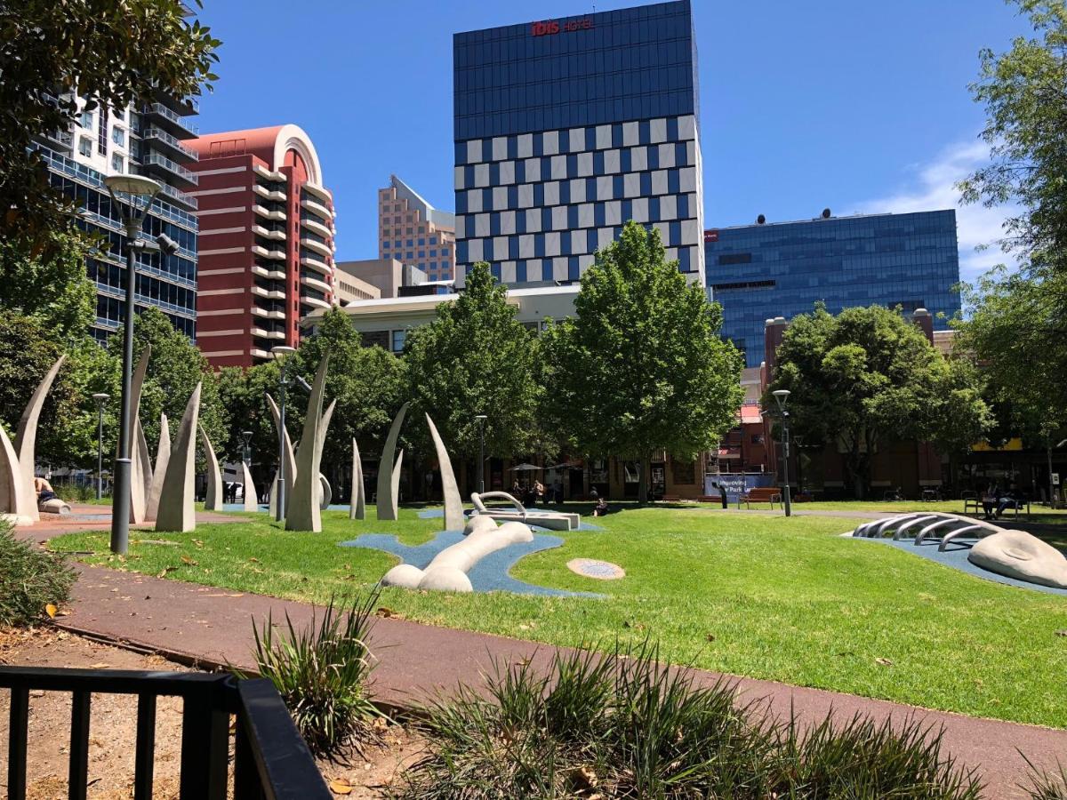 אדלייד Lux 2Br Apt On Hindmarsh Sq-Pool-Gym-Sauna-Parking מראה חיצוני תמונה