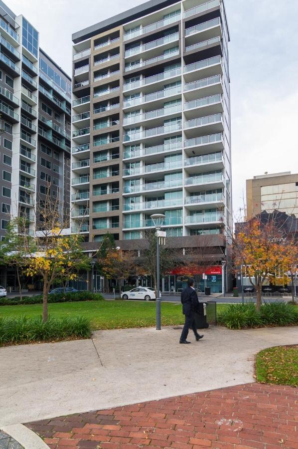 אדלייד Lux 2Br Apt On Hindmarsh Sq-Pool-Gym-Sauna-Parking מראה חיצוני תמונה